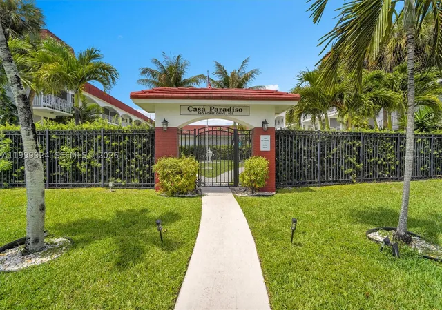 580-egret-dr-303-hallandale-beach-fl-33009/hzid_a1347056