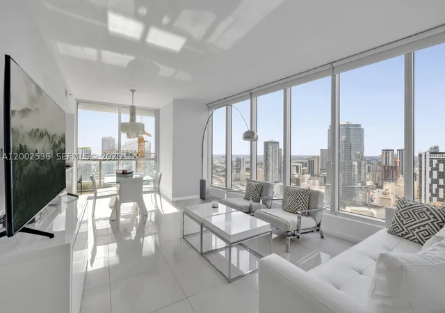 485-brickell-ave-4104-miami-fl-33131/hzid_51e35c14