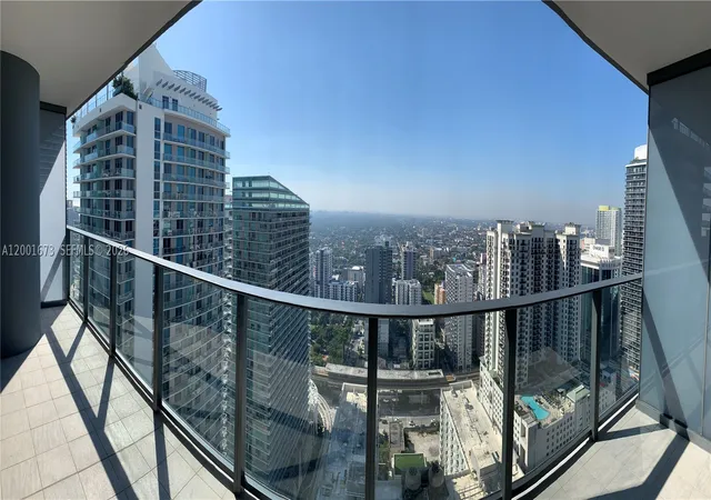 1000-brickell-plz-3904-miami-fl-33131/hzid_f9472820