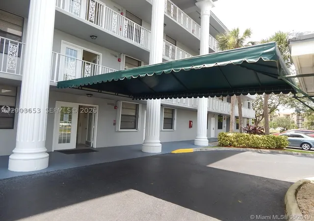 1701-whitehall-dr-403-davie-fl-33324/hzid_76427037