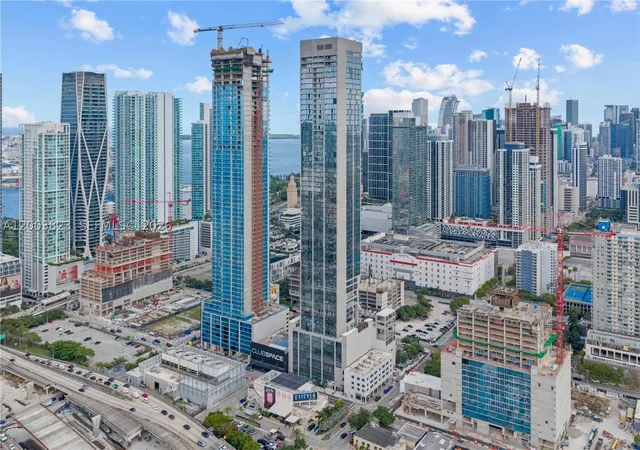 20-ne-ne-11th-street-4602-miami-fl-33132/hzid_4e75c7b7