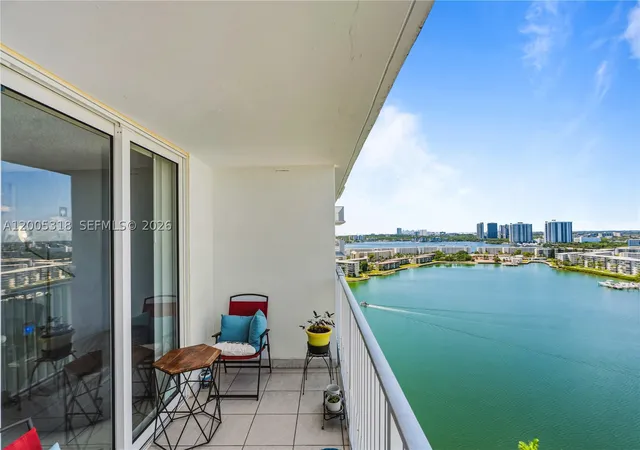 2851-ne-183rd-st-2012e-aventura-fl-33160/hzid_b1b74985