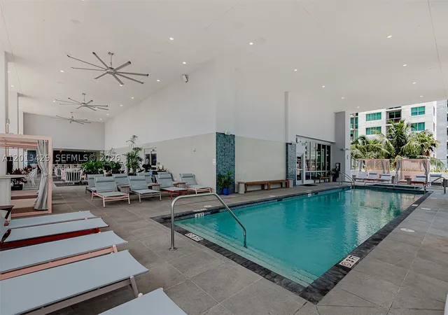227-ne-2nd-st-2206-miami-fl-33132/hzid_c539e688