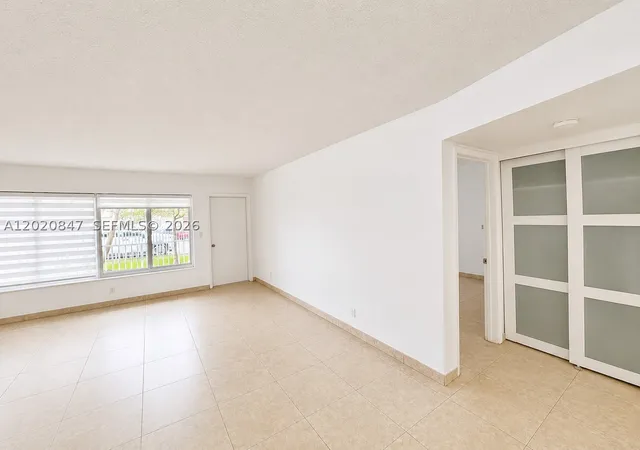 1460-ne-169th-st-108-miami-fl-33162/hzid_1adf21ed