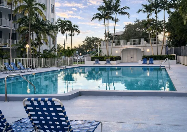 496-nw-165th-d-412-miami-fl-33169/hzid_646eca91