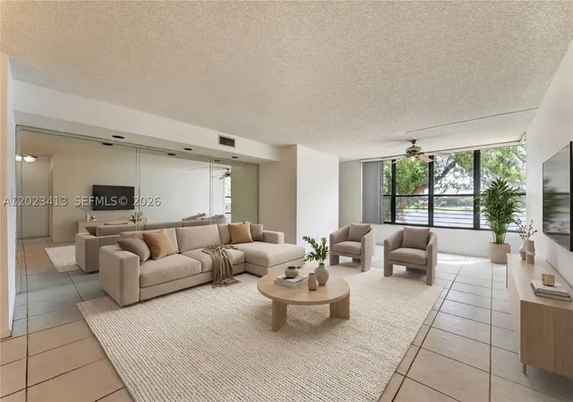 2768-s-carambola-cir-s-206-coconut-creek-fl-33066/hzid_cb233551