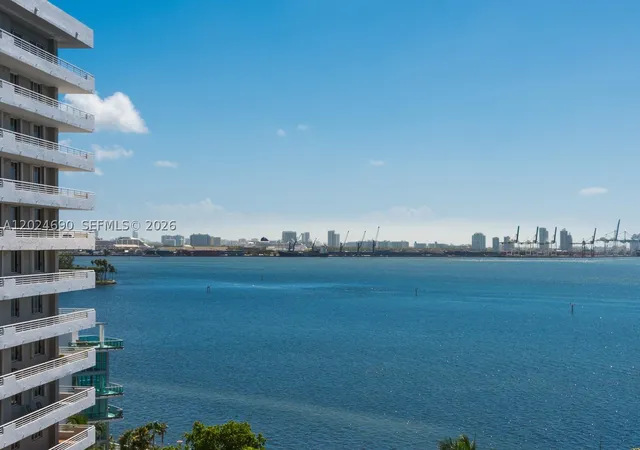 1408-brickell-bay-dr-1116-miami-fl-33131/hzid_239828b6