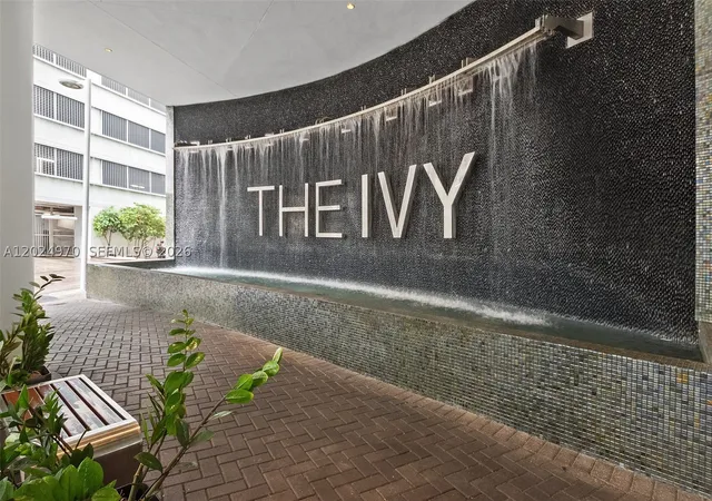 90-sw-3rd-st-3810-miami-fl-33130/hzid_2991b32f