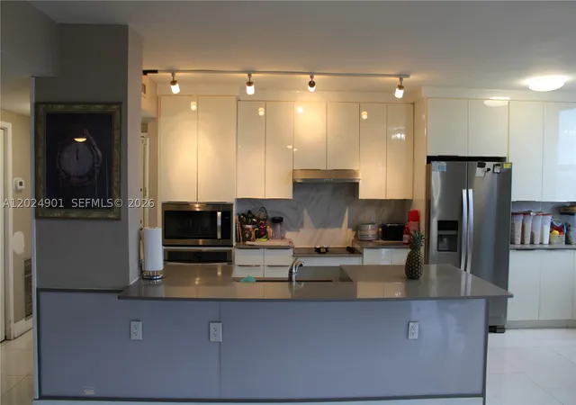 4200-hillcrest-dr-820-hollywood-fl-33021/hzid_929e616d