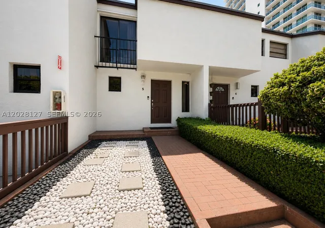 1901-nw-s-river-dr-5a-miami-fl-33125/hzid_cfa48910