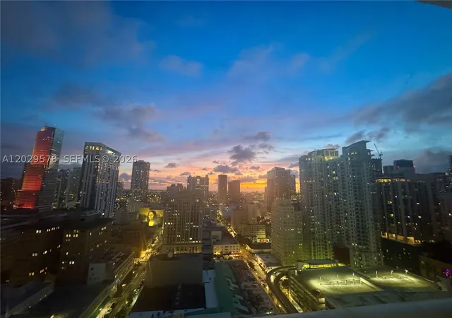 50-biscayne-blvd-2707-miami-fl-33132/hzid_4c800d77