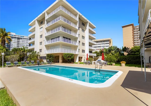 120-golden-isles-dr-23b-hallandale-beach-fl-33009/hzid_4dc663be