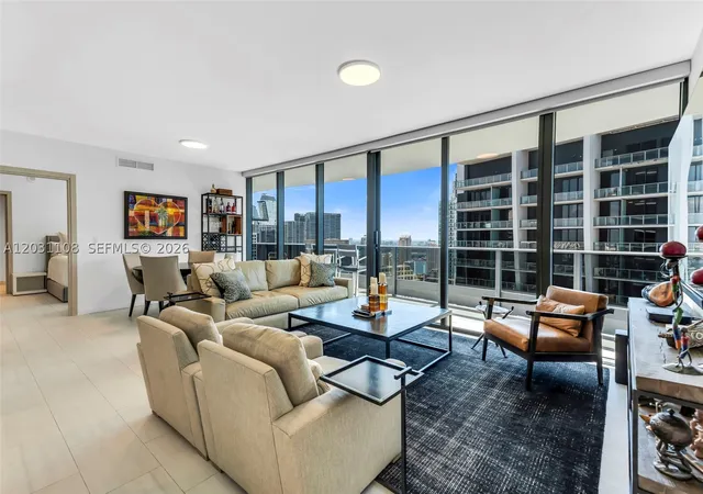 1000-brickell-plz-4609-miami-fl-33131/hzid_75bedd6a