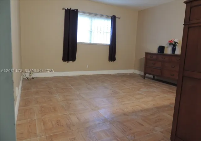 4880-nw-22nd-st-107-lauderhill-fl-33313/hzid_93618ede