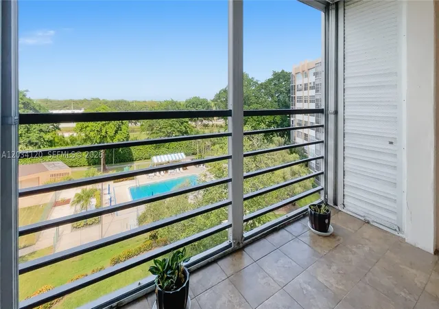 1300-saint-charles-pl-620-pembroke-pines-fl-33026/hzid_c520a67a