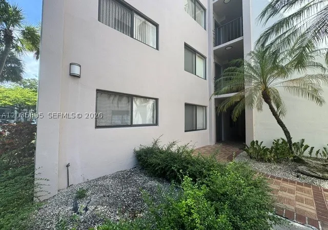 8760-sw-133rd-ave-rd-107-miami-fl-33183/hzid_2e43abdd