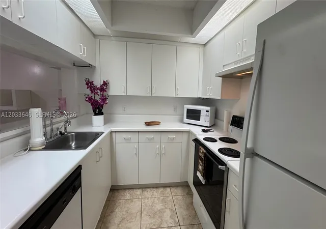1200-sw-137th-ave-211e-pembroke-pines-fl-33027/hzid_309b4983