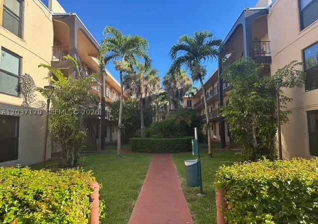 10851-sw-2nd-st-k106-sweetwater-fl-33174/hzid_fb53bc34