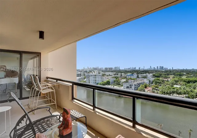 2555-collins-ave-1508-miami-beach-fl-33140/hzid_f7e94f79