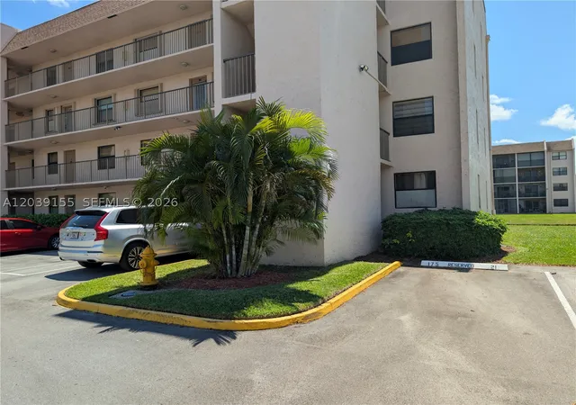 10120-sunrise-lakes-blvd-110-sunrise-fl-33322/hzid_829d57c3