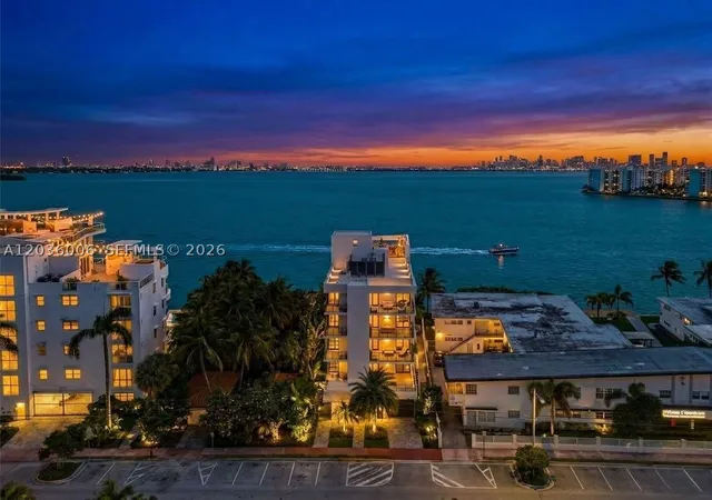 1930-bay-dr-ph1-miami-beach-fl-33141/hzid_70c6fed2