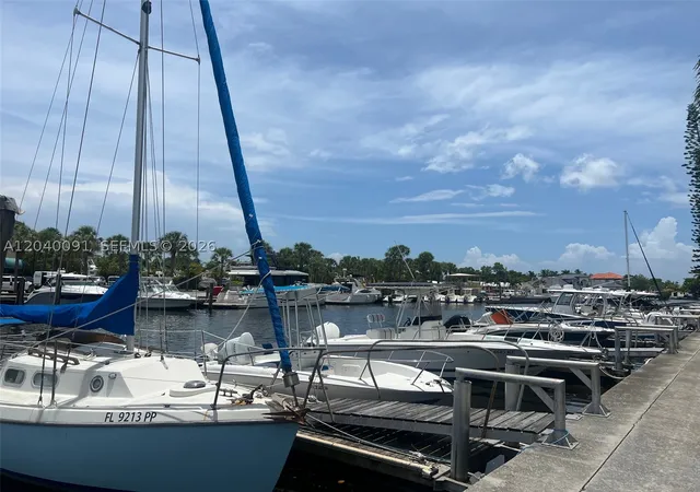 13155-ixora-ct-703-north-miami-fl-33181/hzid_66371e1e