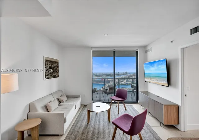 159-ne-6th-st-3916-miami-fl-33132/hzid_ee91cdc4