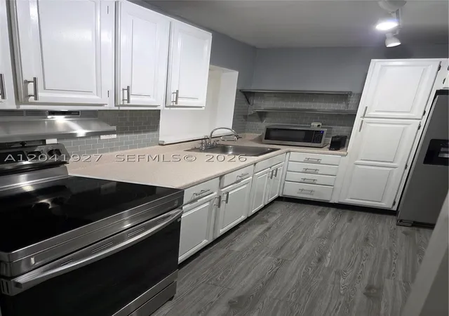 8065-sw-107th-ave-202-miami-fl-33173/hzid_75f30b60