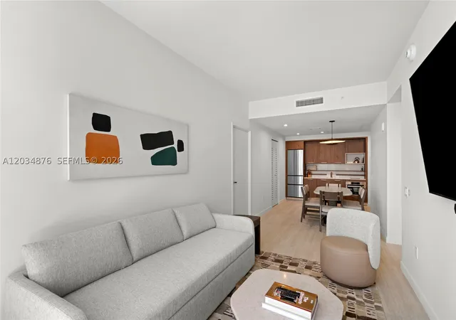 1611-sw-2nd-ave-816-miami-fl-33129/hzid_2d6b8f38