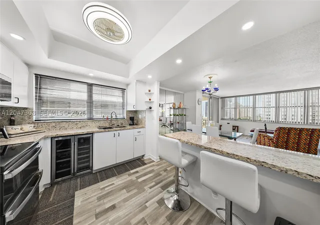 1825-s-ocean-dr-914-hallandale-beach-fl-33009/hzid_94eccd6d