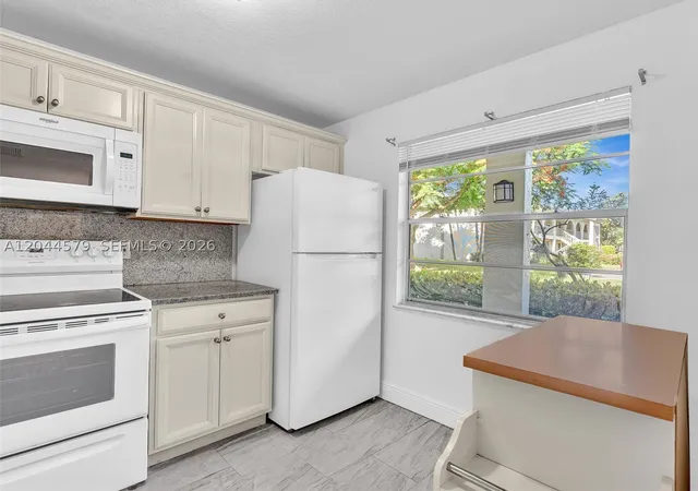 1212-se-bahama-bnd-g1-coconut-creek-fl-33066/hzid_33e379e3