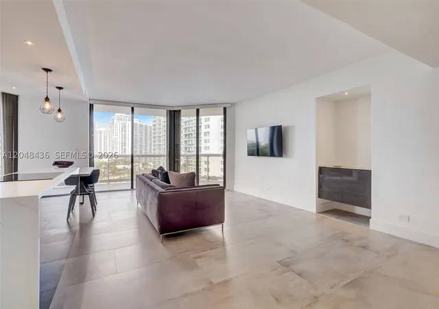 20191-e-country-club-dr-802-aventura-fl-33180/hzid_3269e271