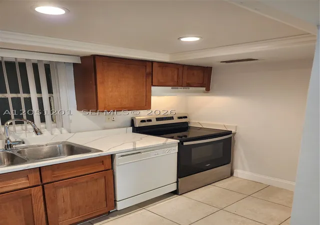 7410-sw-82nd-st-k110-miami-fl-33143/hzid_4e3034b1
