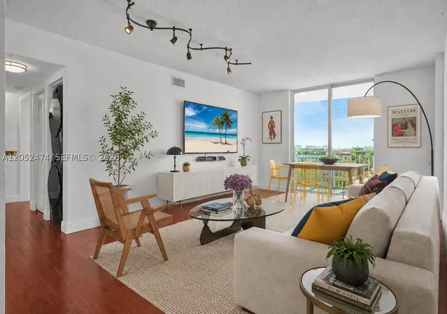 60-nw-37th-ave-608-miami-fl-33125/hzid_4122de79