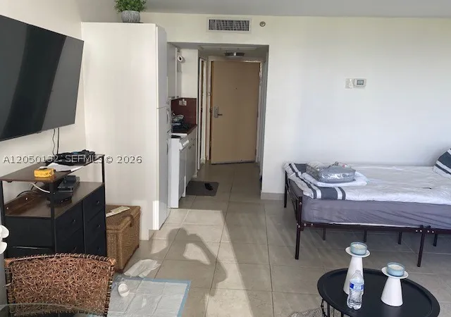 19201-e-collins-ave-442-sunny-isles-beach-fl-33160/hzid_d8db8434