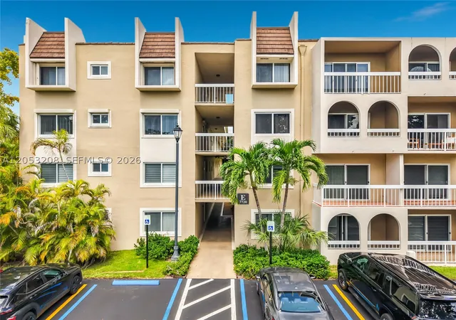 7722-camino-real-e304-miami-fl-33143/hzid_da080e56