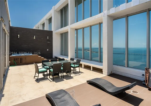 495 Brickell