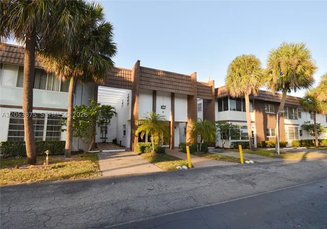 2291-nw-48th-ter-214-lauderhill-fl-33313/hzid_7a24228f