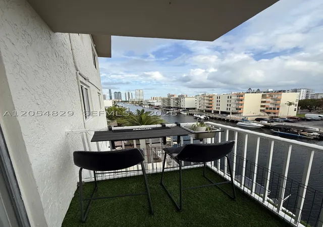 3536-ne-168th-st-403-north-miami-beach-fl-33160/hzid_4edb9520