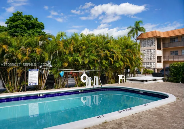 3930-crystal-lake-dr-208-deerfield-beach-fl-33064/hzid_f5095ff2
