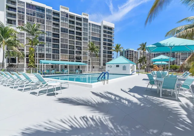200-leslie-dr-631-hallandale-beach-fl-33009/hzid_0667f099