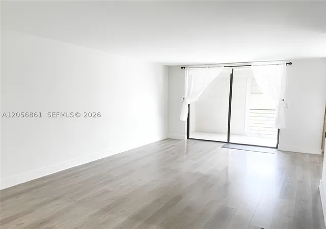 1000-colony-point-cir-308-pembroke-pines-fl-33026/hzid_3758042c
