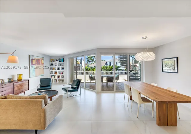 3100-ne-47th-ct-13-fort-lauderdale-fl-33308/hzid_acda2304