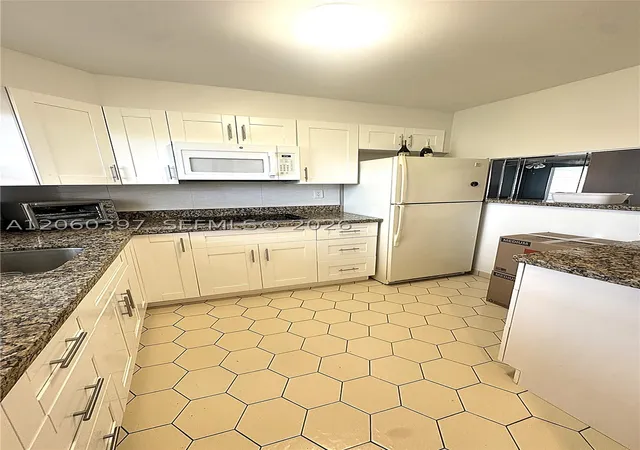 9580-sunrise-lakes-blvd-304-sunrise-fl-33322/hzid_abb3427f