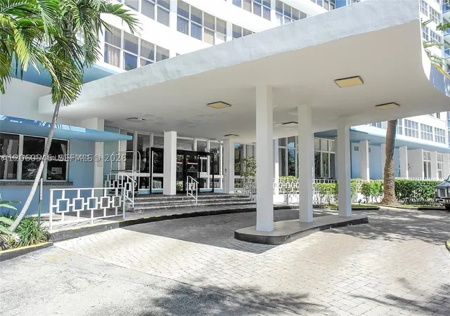 7441-wayne-ave-10c-miami-beach-fl-33141/hzid_1a2726b8