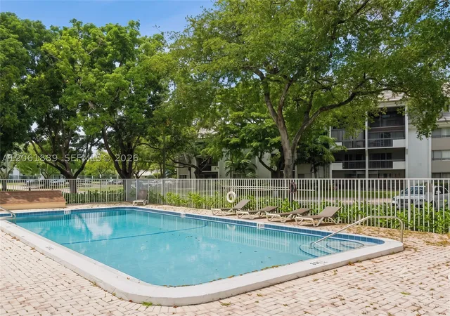 731-n-pine-island-rd-102-plantation-fl-33324/hzid_6603cfbc
