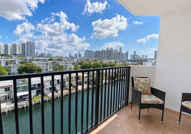 3703-ne-166th-st-704-north-miami-beach-fl-33160/hzid_7a1212e2