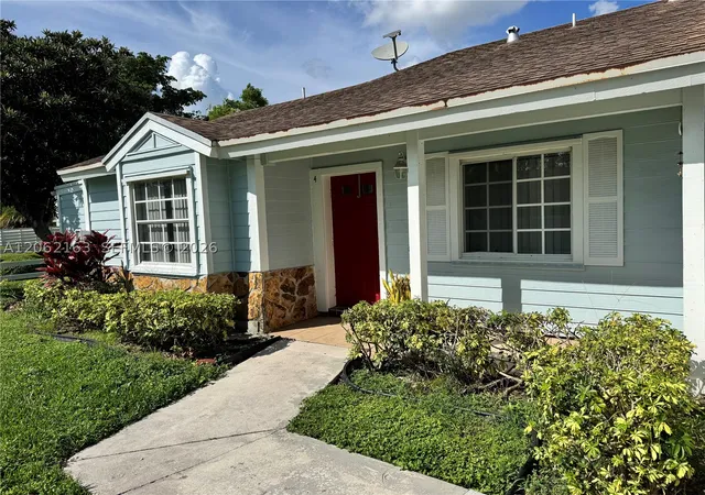 14700-sw-139th-ave-4-40-miami-fl-33186/hzid_9a3e3be1