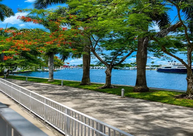 1871-nw-s-river-dr-801-miami-fl-33125/hzid_de2390af