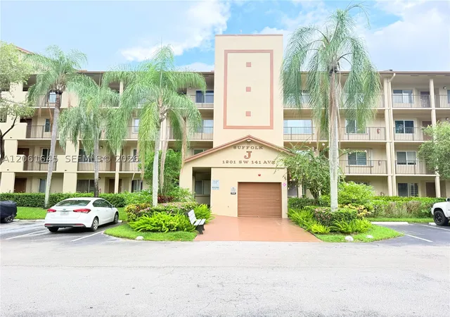 1201-sw-141st-ave-302j-pembroke-pines-fl-33027/hzid_2f847509